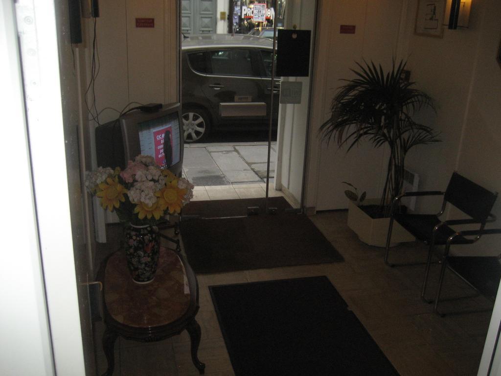 פריז Hotel Meteore מראה חיצוני תמונה